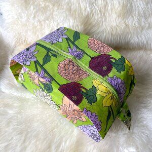 NWOT Baggu 3D Zip Pouch Large - Dahlia (Garden Flowers)